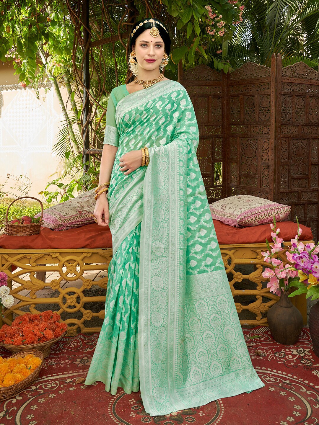 

Anouk Rustic Woven Design Zari Kanjeevaram Saree, Green