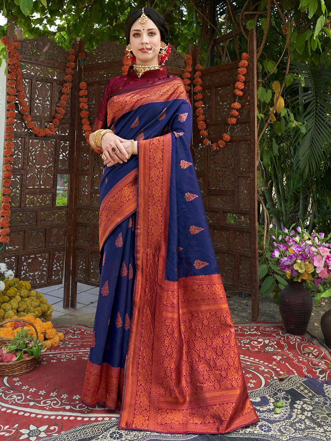 

Anouk Woven Design Zari Art Silk Kanjeevaram Saree, Navy blue