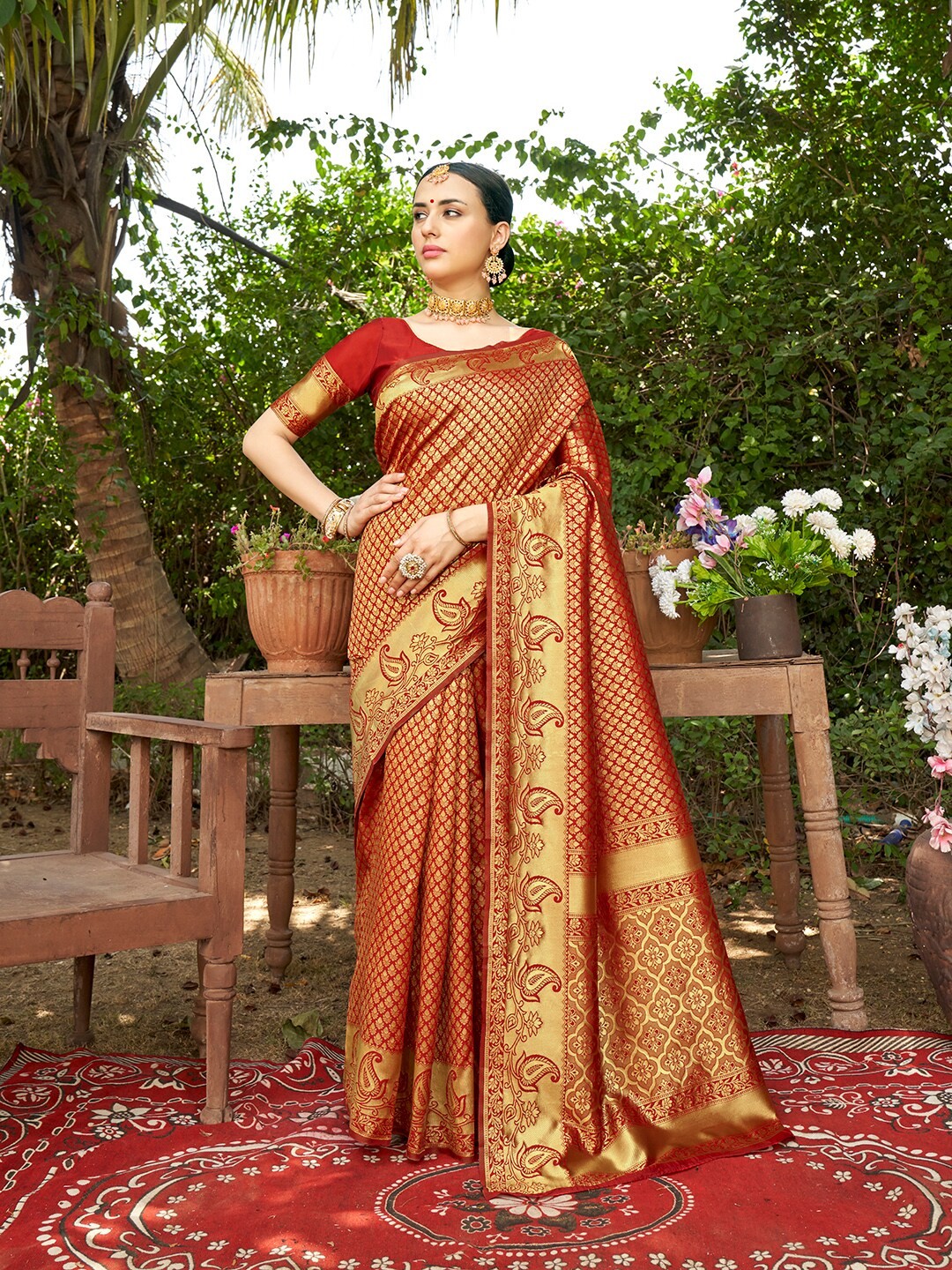 

Anouk Red Ethnic Motifs Woven Design Zari Kanjeevaram Saree