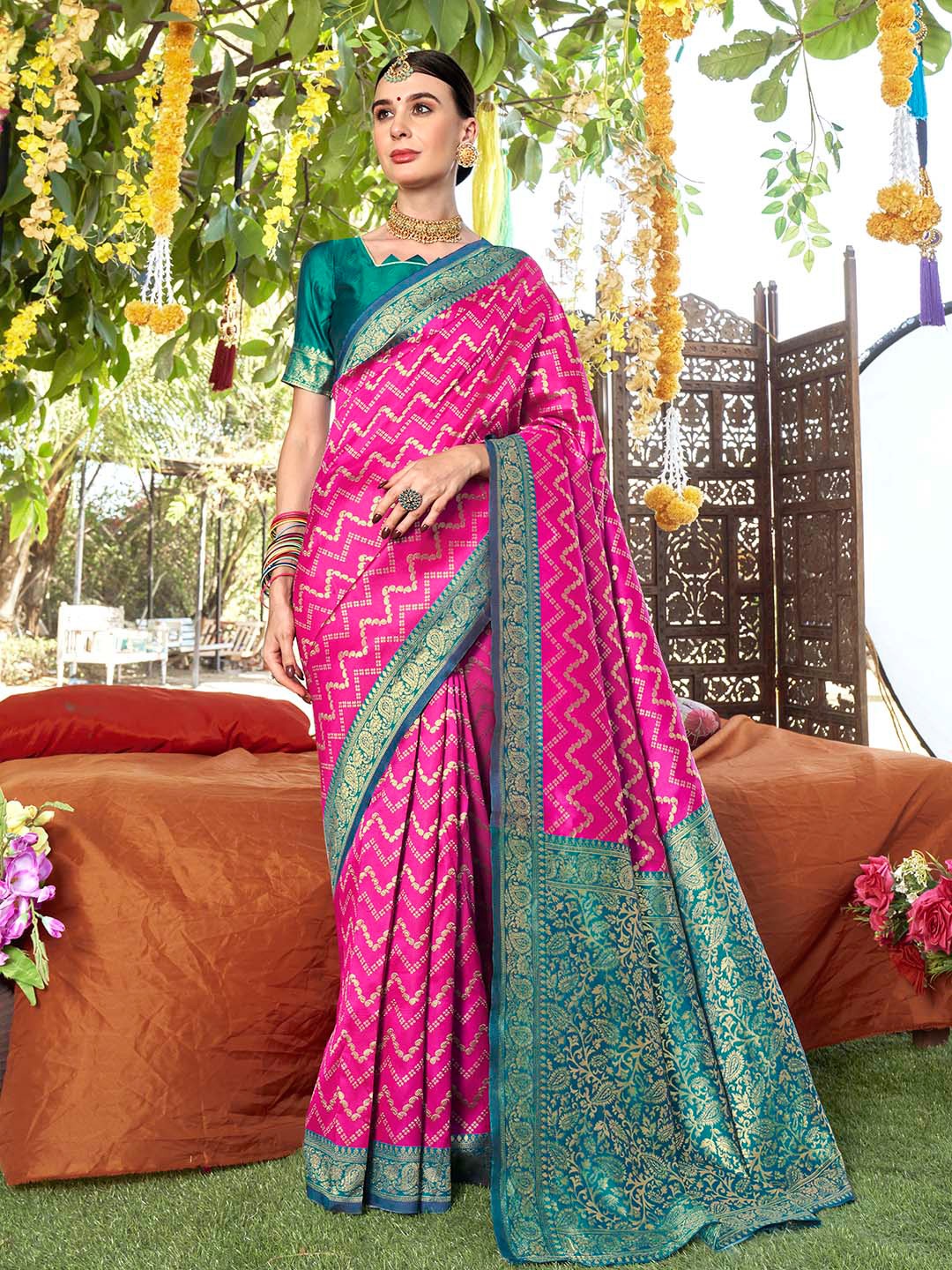 

Anouk Pink & Green Woven Design Zari Detailed Art Silk Kanjeevaram Saree