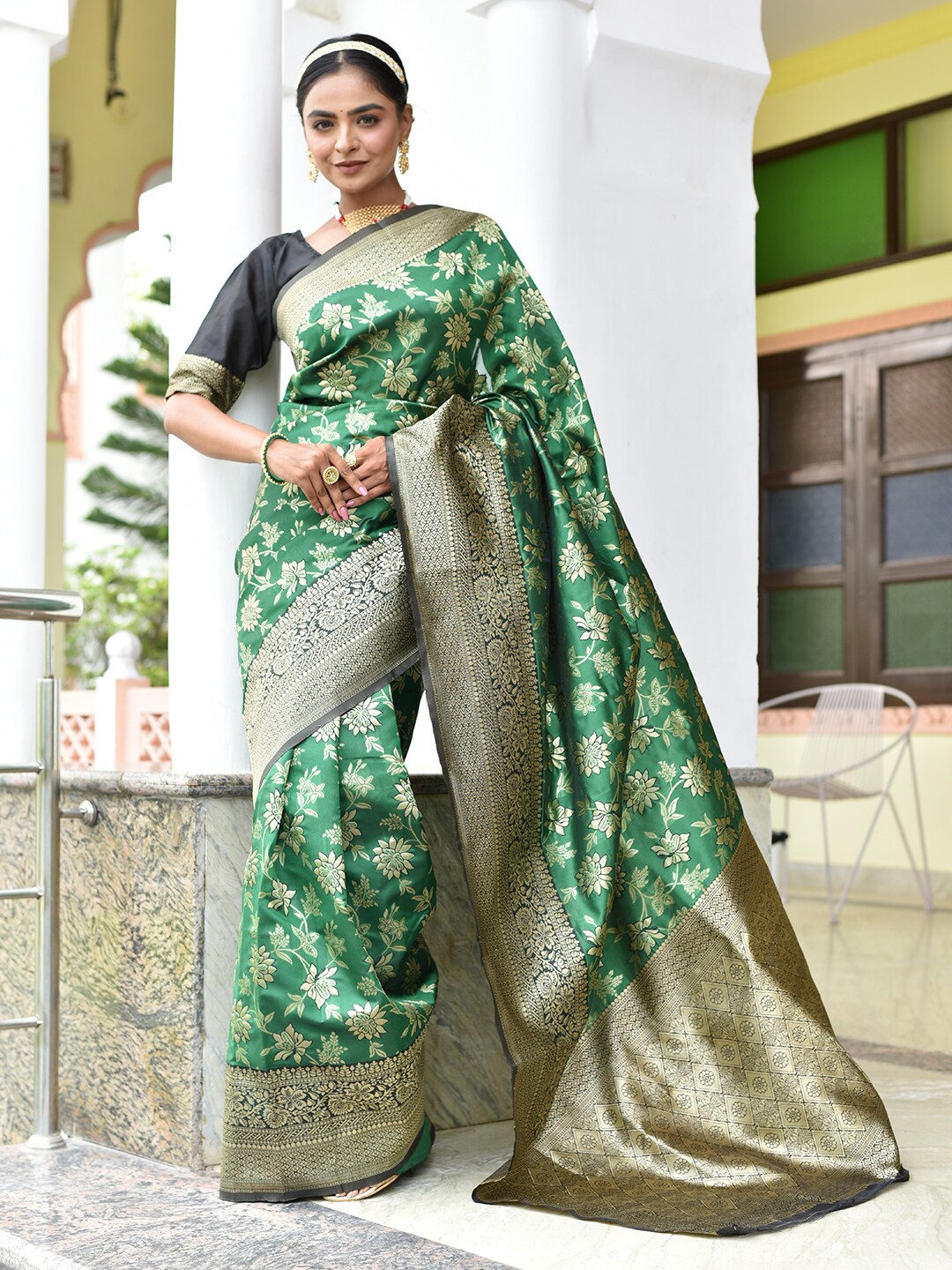 

Anouk Woven Design Zari Kanjeevaram Saree, Green