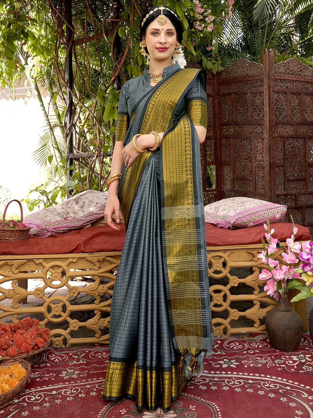 

Anouk Rustic Zari Geometric Printed Banarasi Saree, Grey