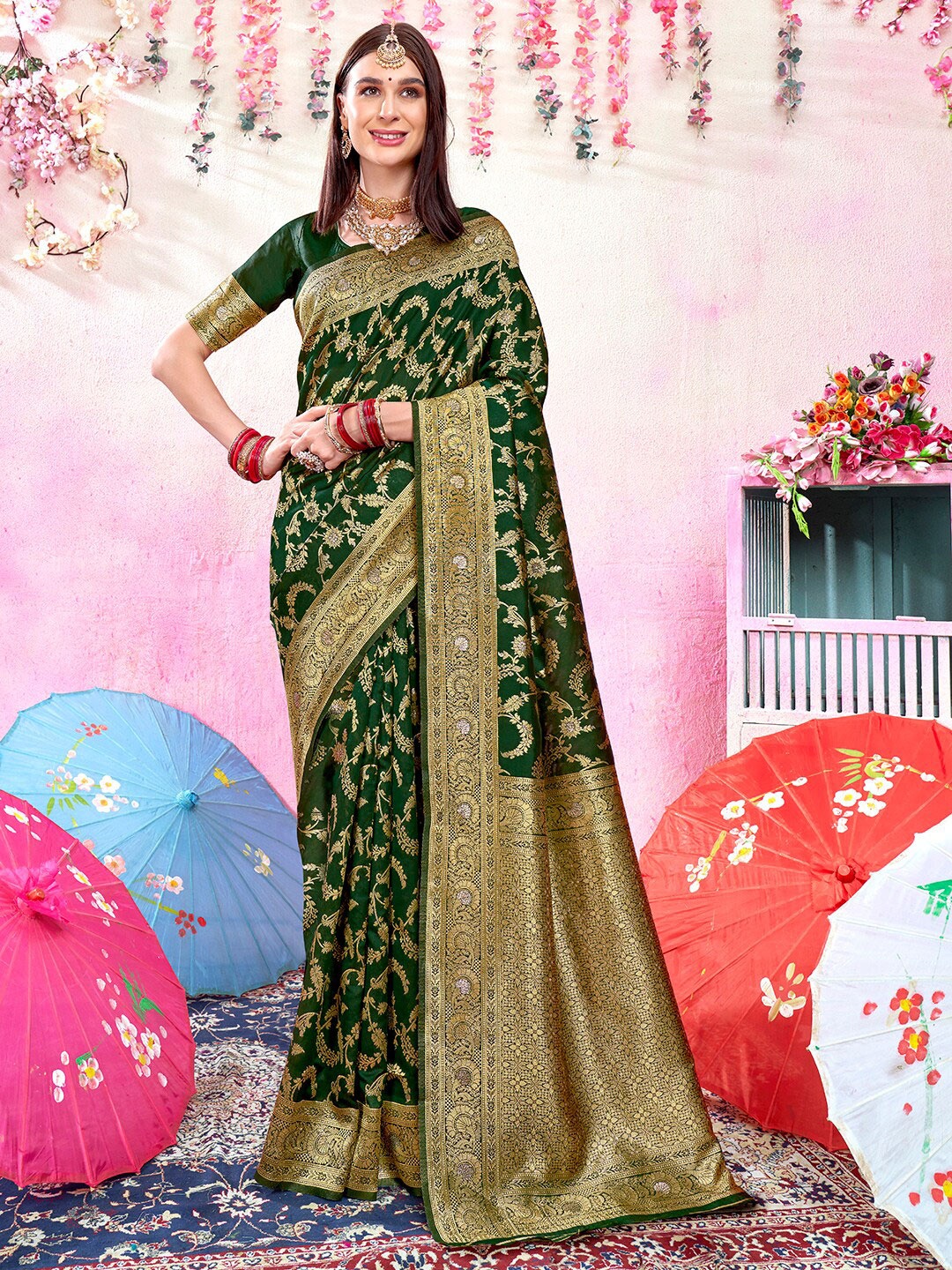 

Anouk Rustic Fkoral Woven Design Zari Detail Banarasi Saree, Green