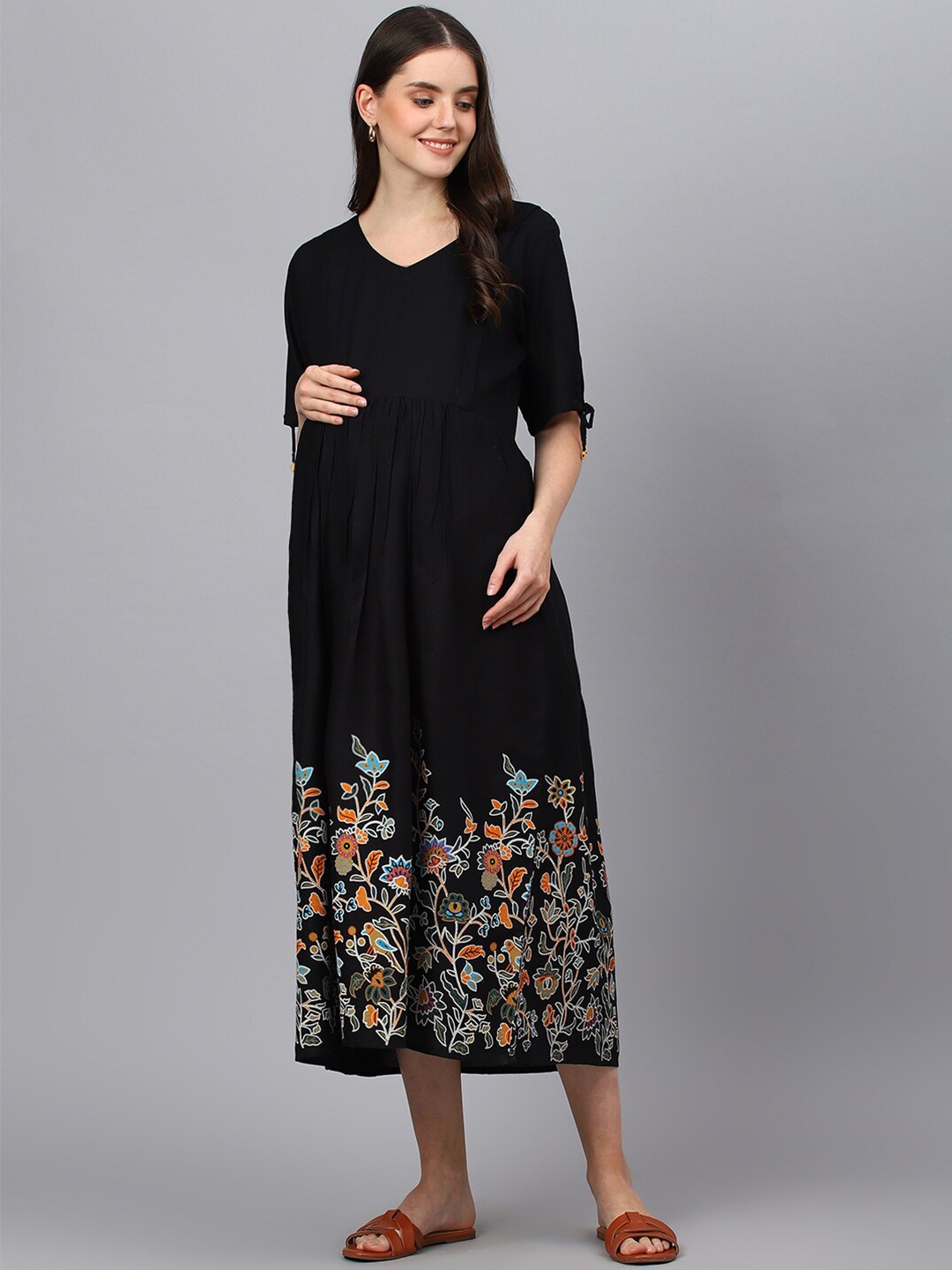 

Negen Floral Printed Maternity Fit & Flare Midi Dress, Black