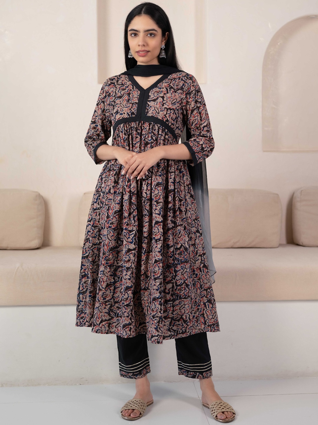 

KALINI Ethnic Motifs Printed Empire Kurta With Trousers & Dupatta, Black