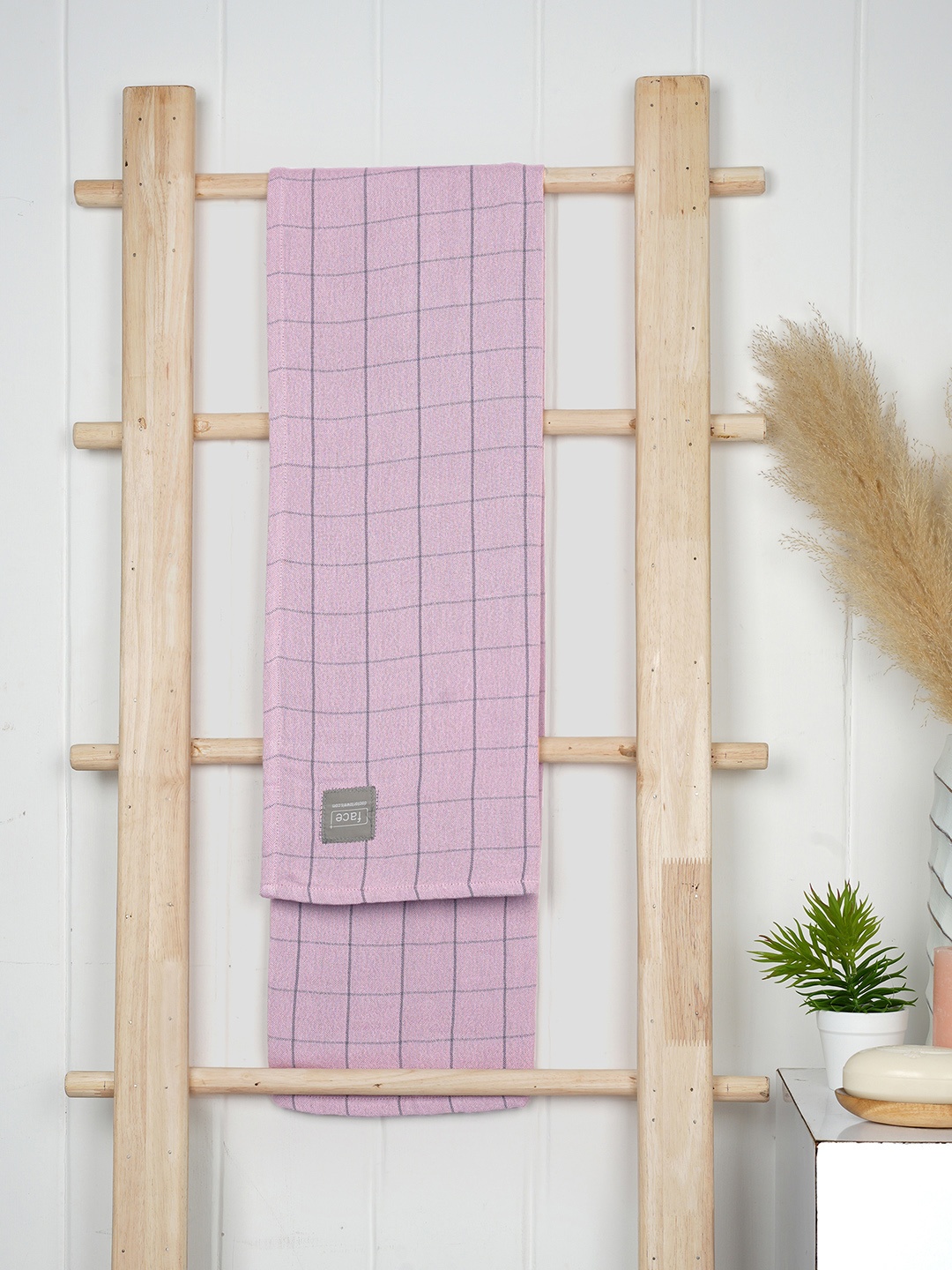 

Doctor Towels Mystic Rose Banana Double Cloth Bath Towel, Lavender
