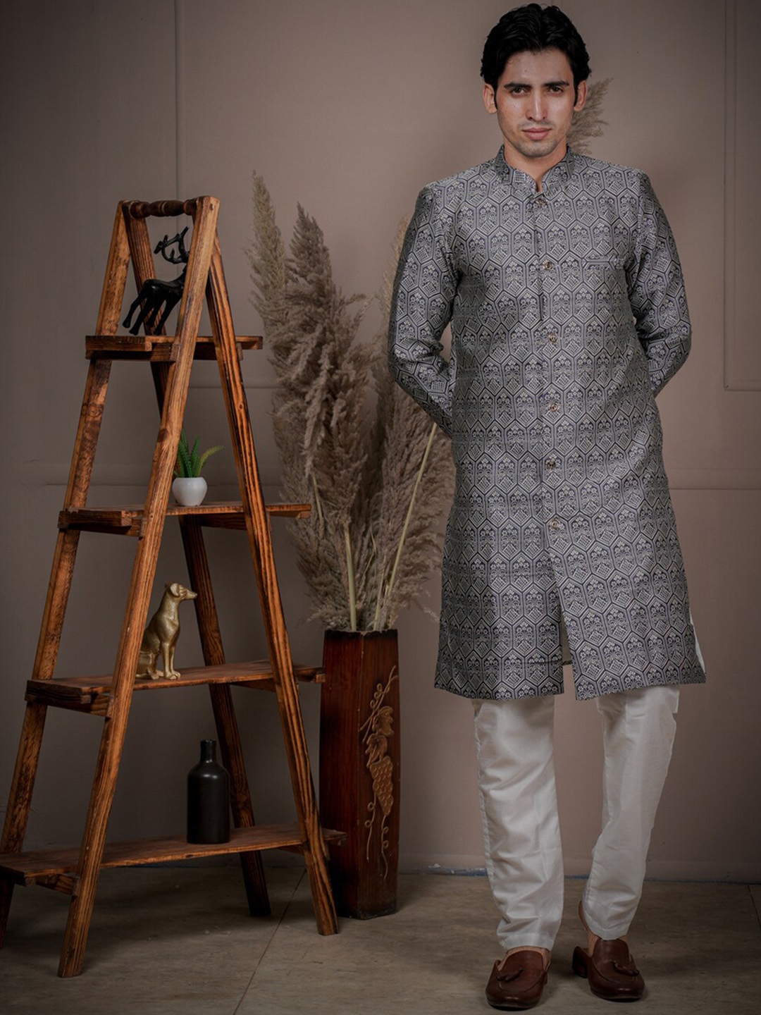 

amzira Printed Sherwani Set, Grey