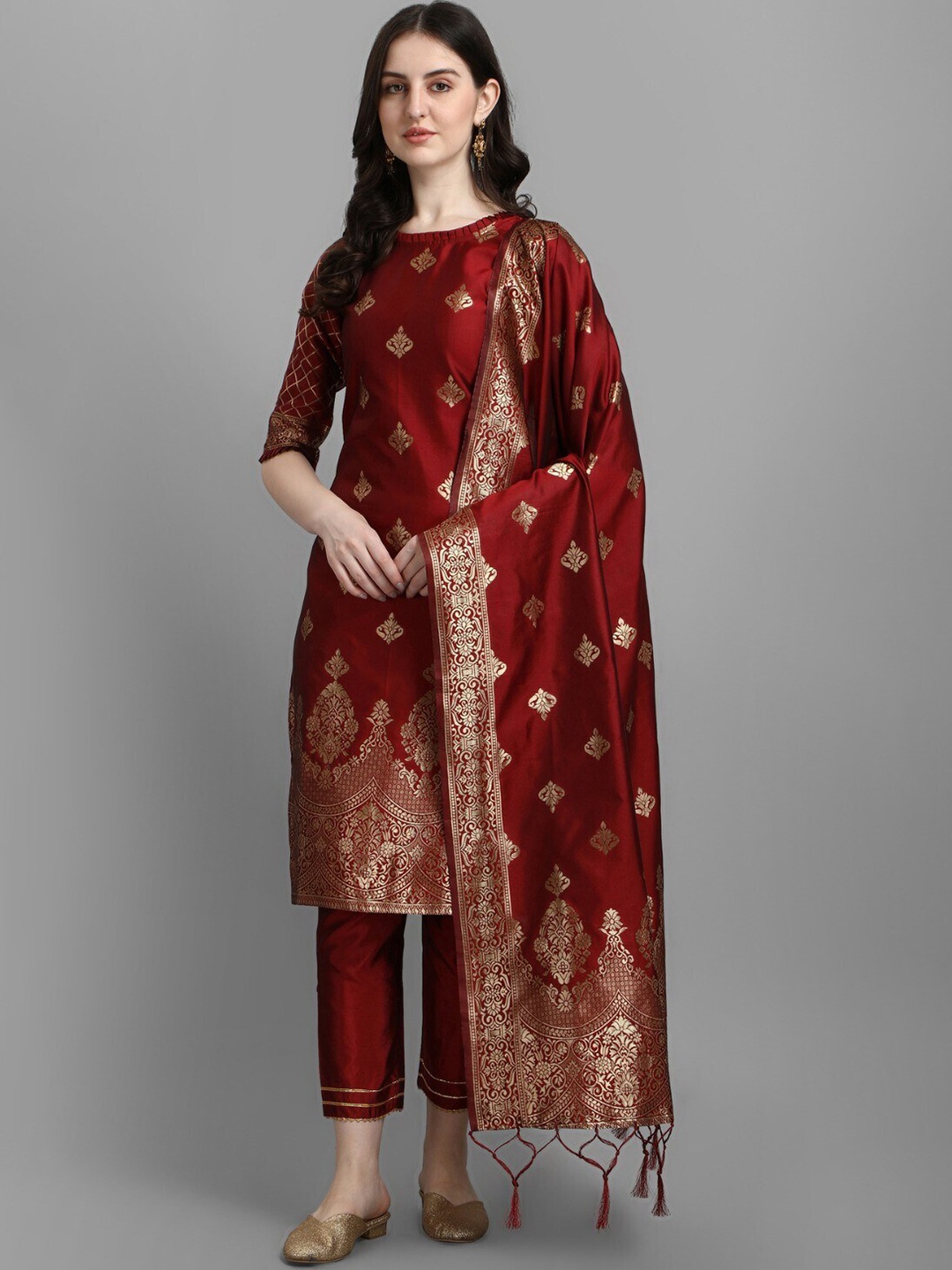 

VAANI CREATION Ethnic Motif Woven Design Regular Cotton Silk Kurta With Trousers & Dupatta, Maroon