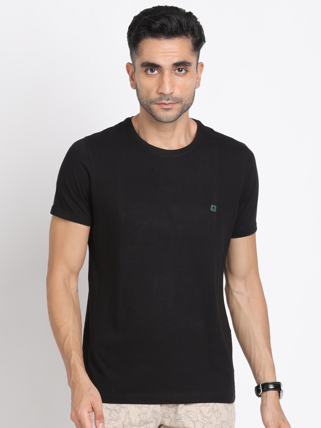 

Turtle Round Neck Slim Fit Pure Cotton T-shirt, Black