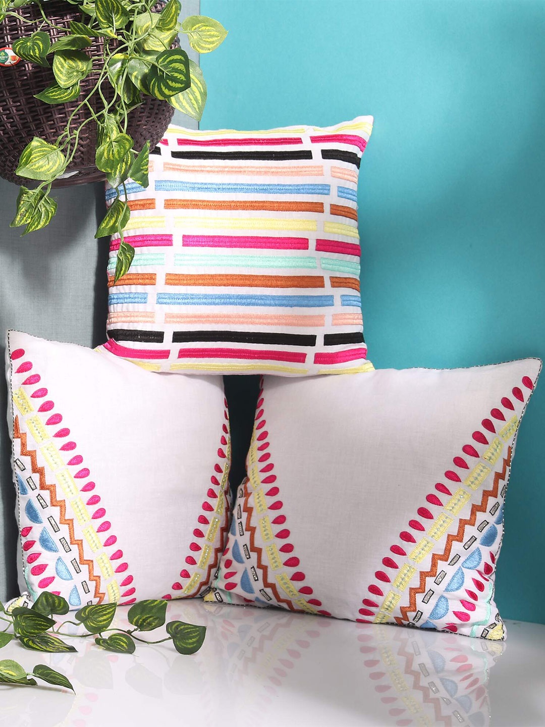 

MODARTA White & Pink 3-Pieces Striped Cotton Square Cushion Covers