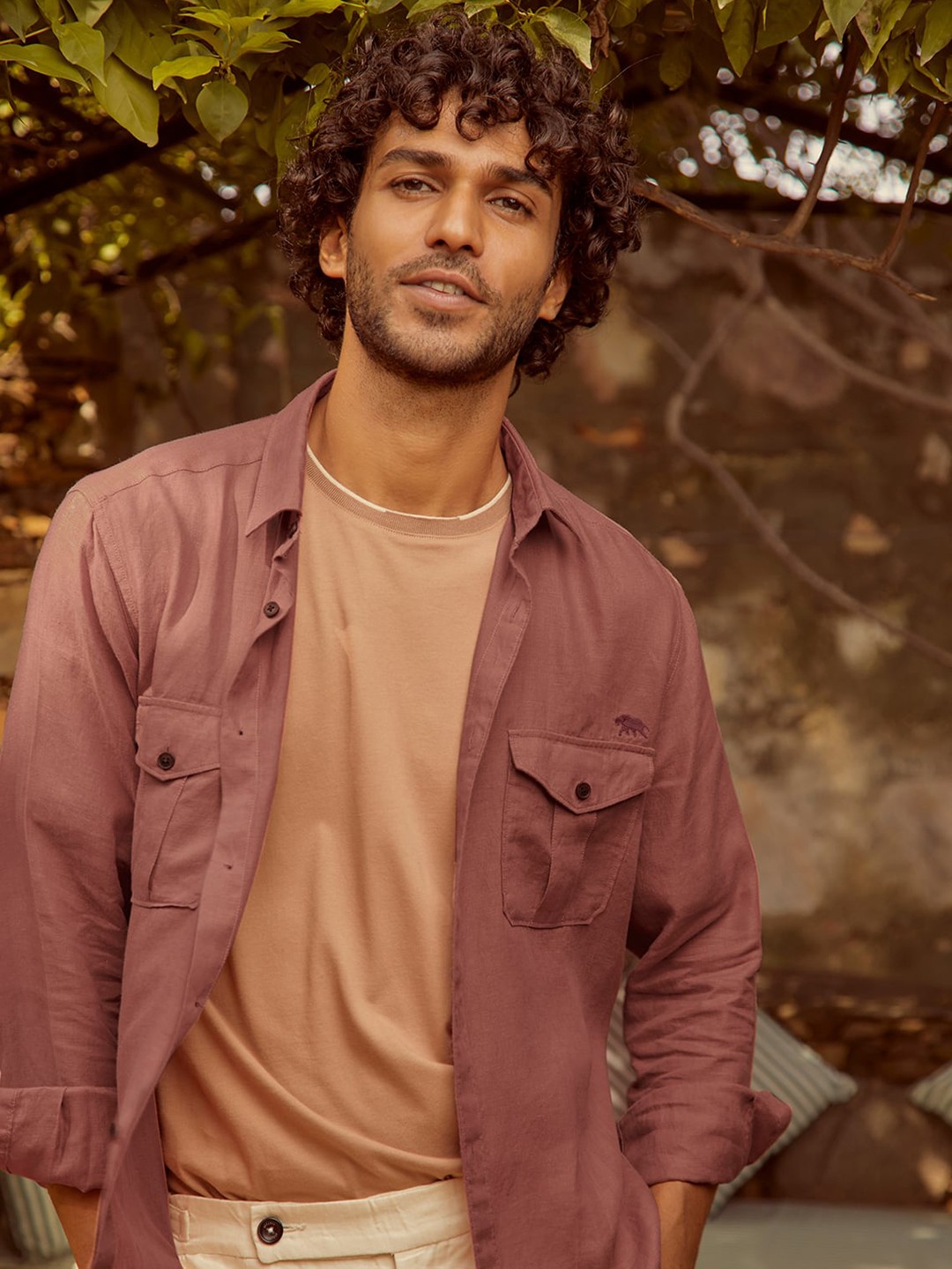 

Andamen Premium Slim Fit Spread Collar Linen Casual Shirt, Red