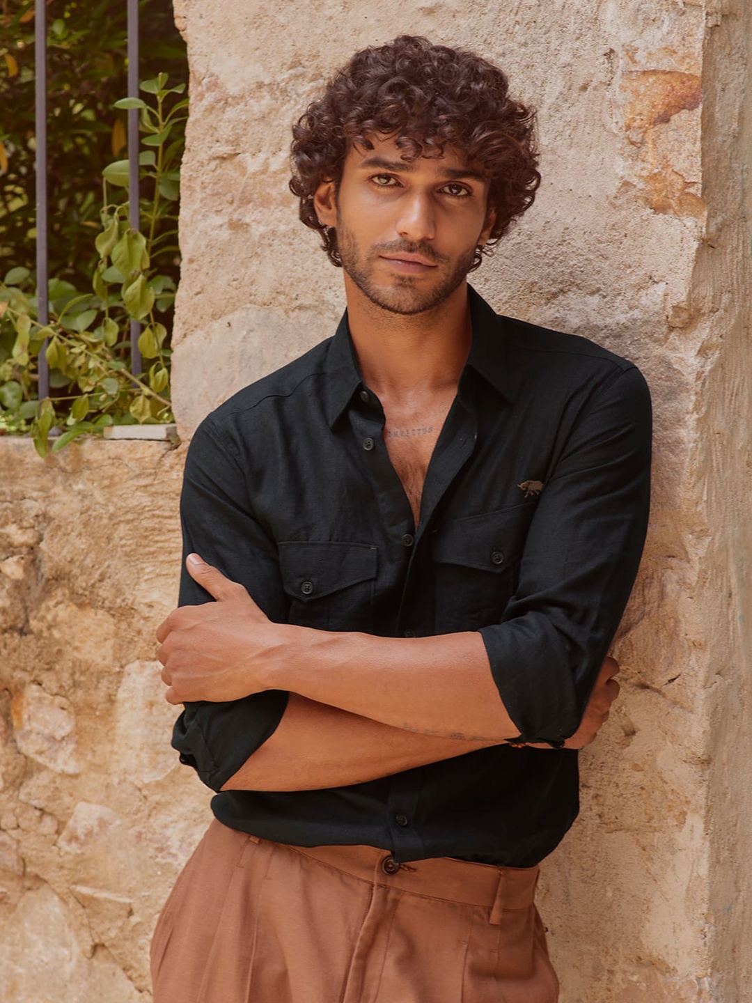 

Andamen Premium Opaque Linen Casual Shirt, Black