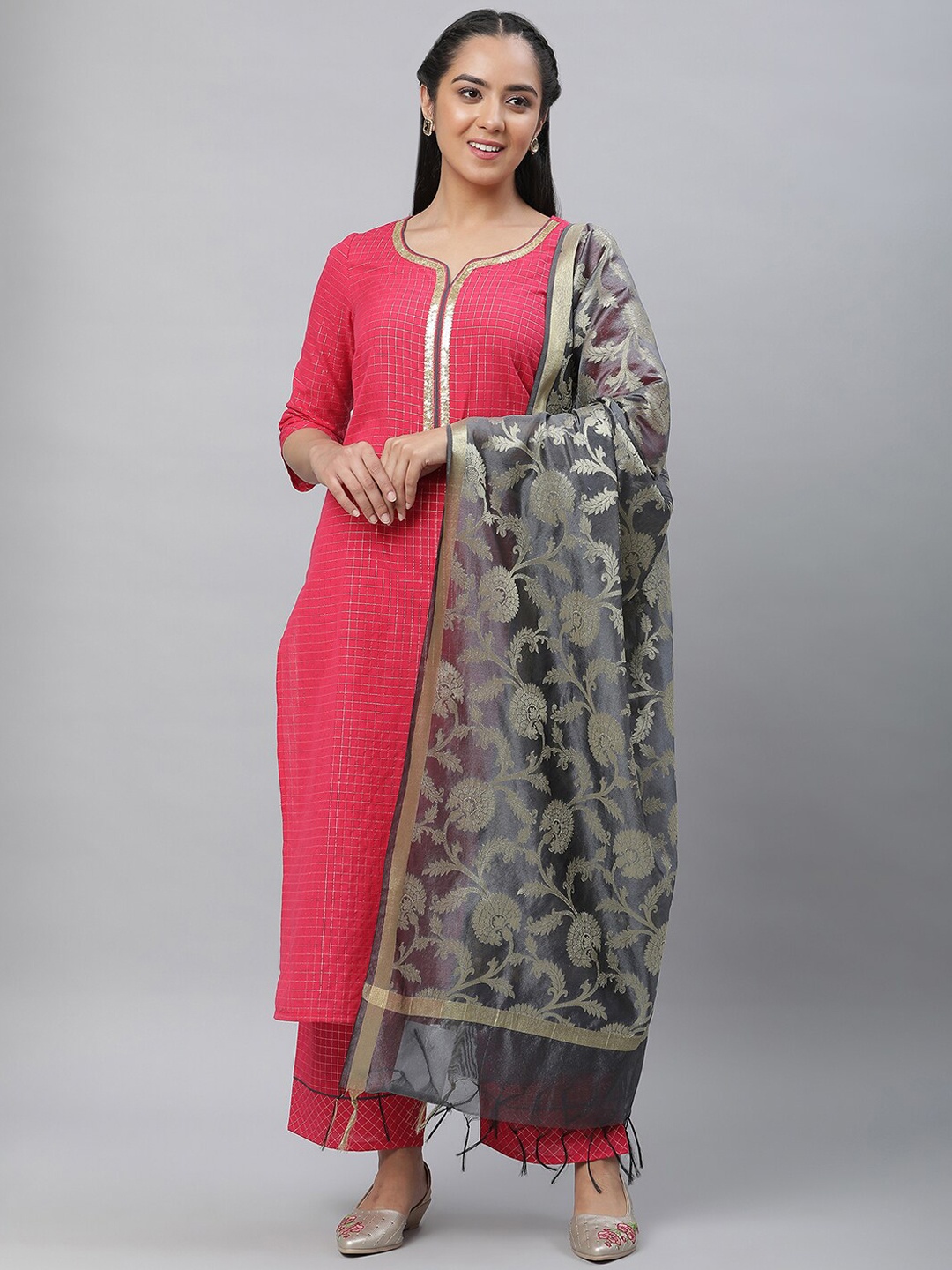 

AURELIA Checked Sequinned Kurta With Trousers & Dupatta, Pink