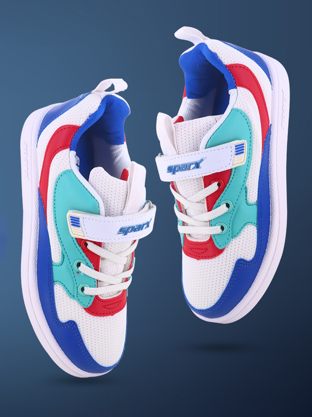 

Sparx Boys Colourblocked Sneakers, White