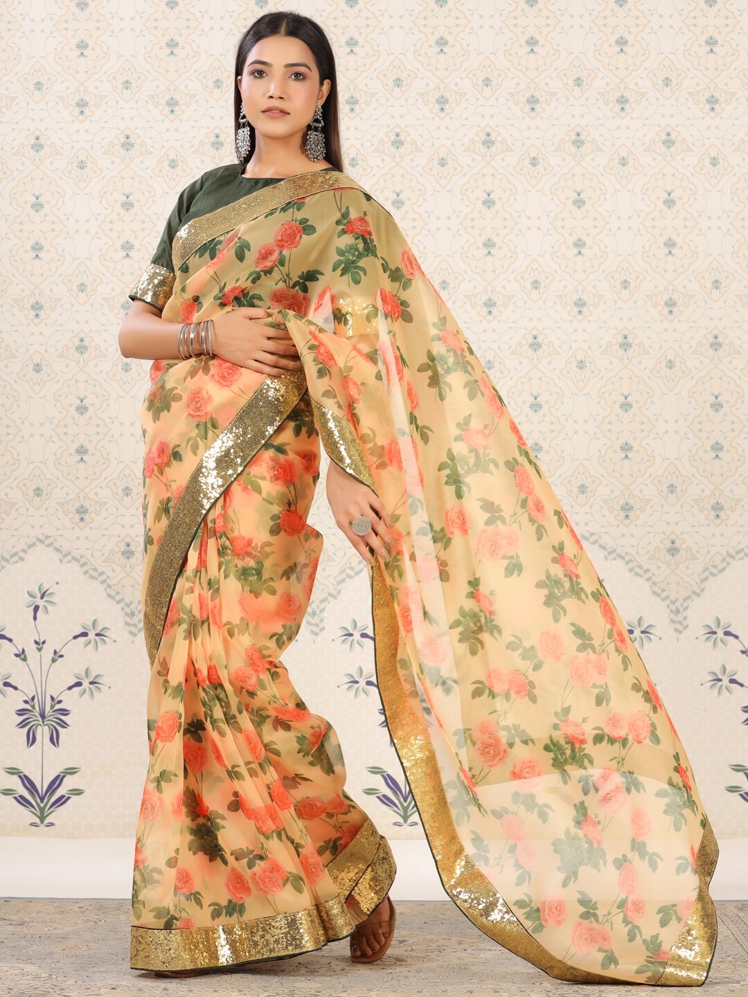 

Ode by House of Pataudi Olive & Mustard Floral Printed Sequinned Saree