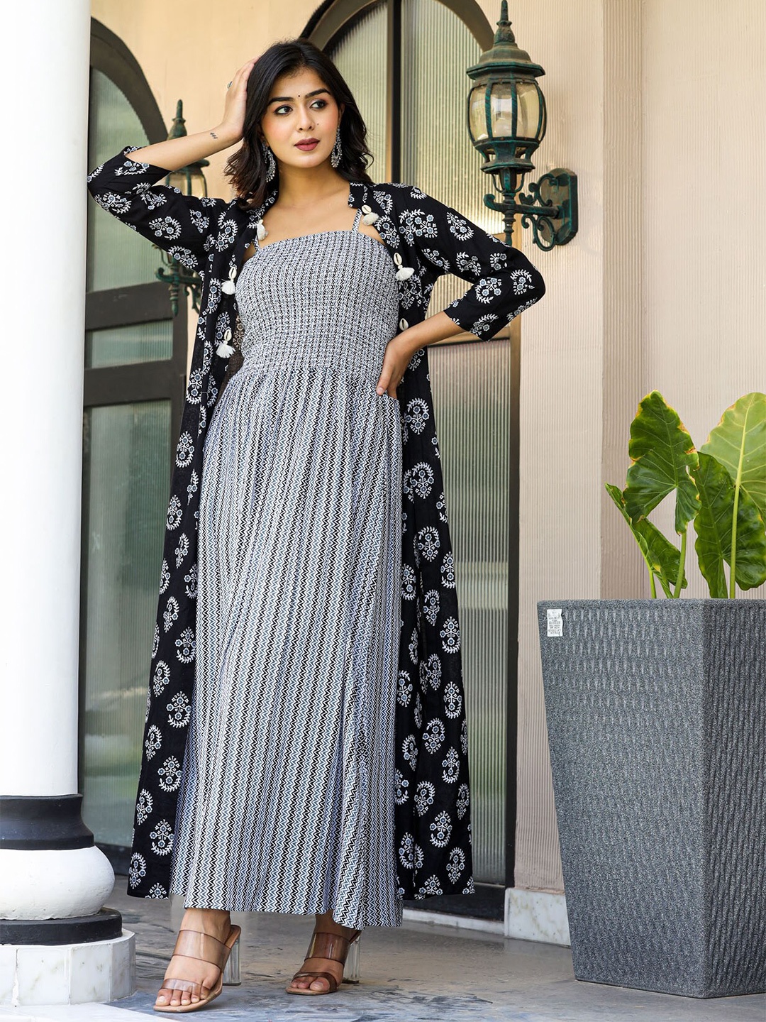 

FASHION DWAR Abstract Printed Shoulder Straps Smocked Tiered Cotton Maxi Dress With Shrug, Grey