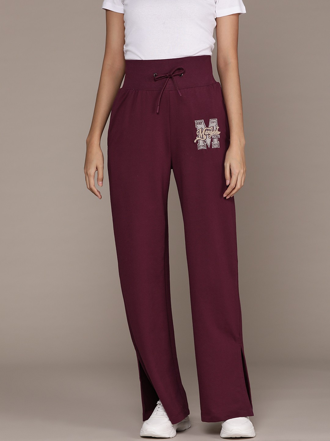 

The Roadster Lifestyle Co. RE/LAX Women Baggy Slits Track Pants, Maroon