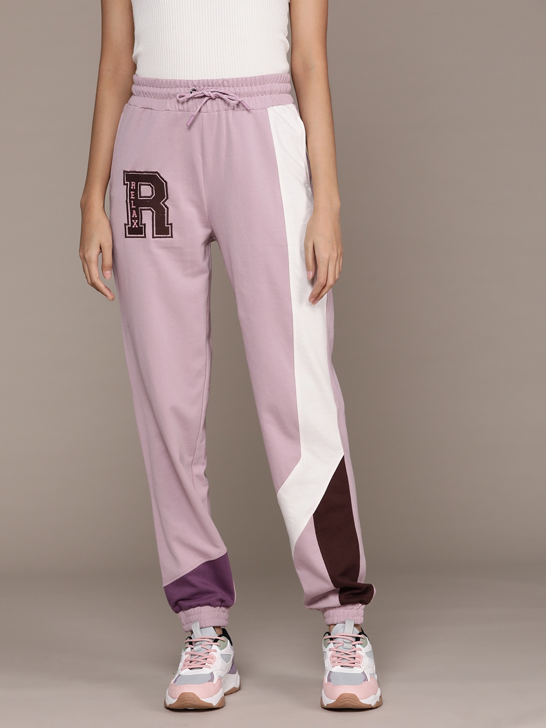 

The Roadster Lifestyle Co. RE/LAX Women Tapered Joggers, Lavender
