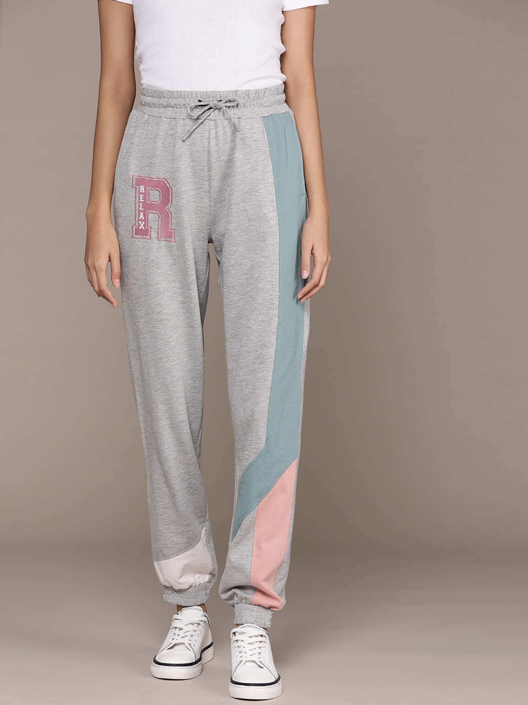 

The Roadster Lifestyle Co. x RE/LAX Women Striped Joggers, Grey melange