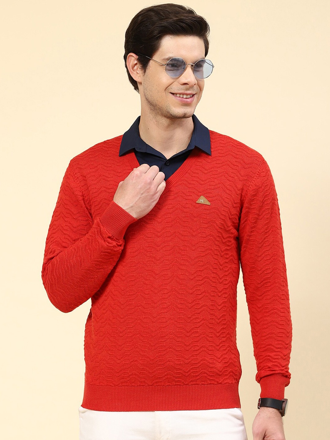 

Monte Carlo Cable Knit V-Neck Wool Pullover Sweater, Red