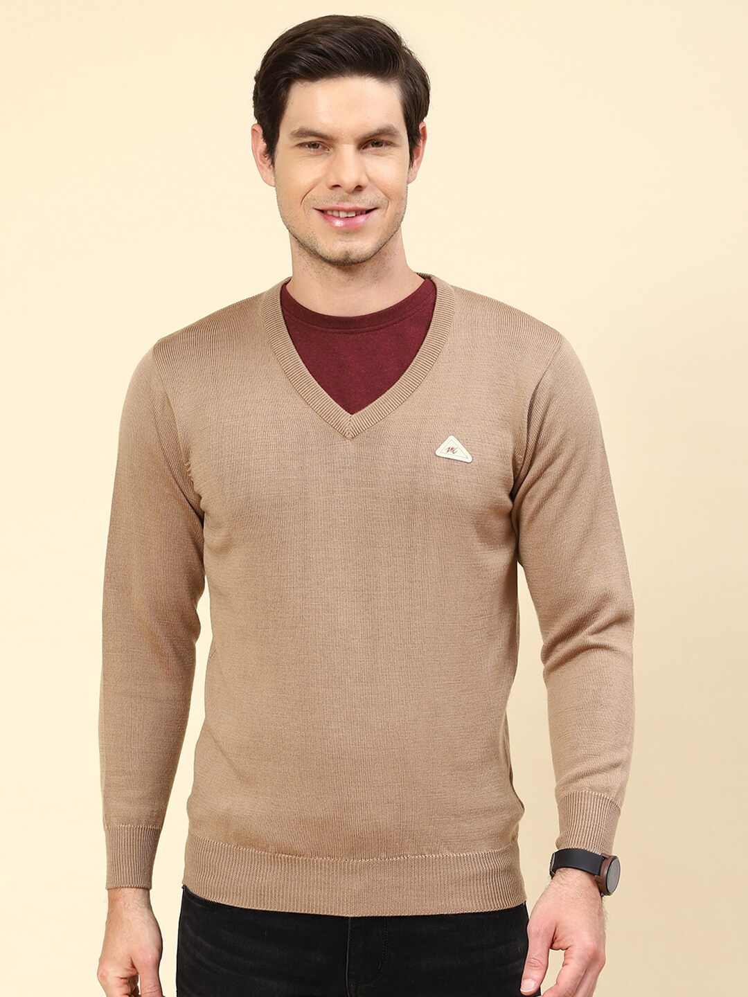 

Monte Carlo V- Neck Ribbed Knitted Pure Woollen Pullover, Camel brown