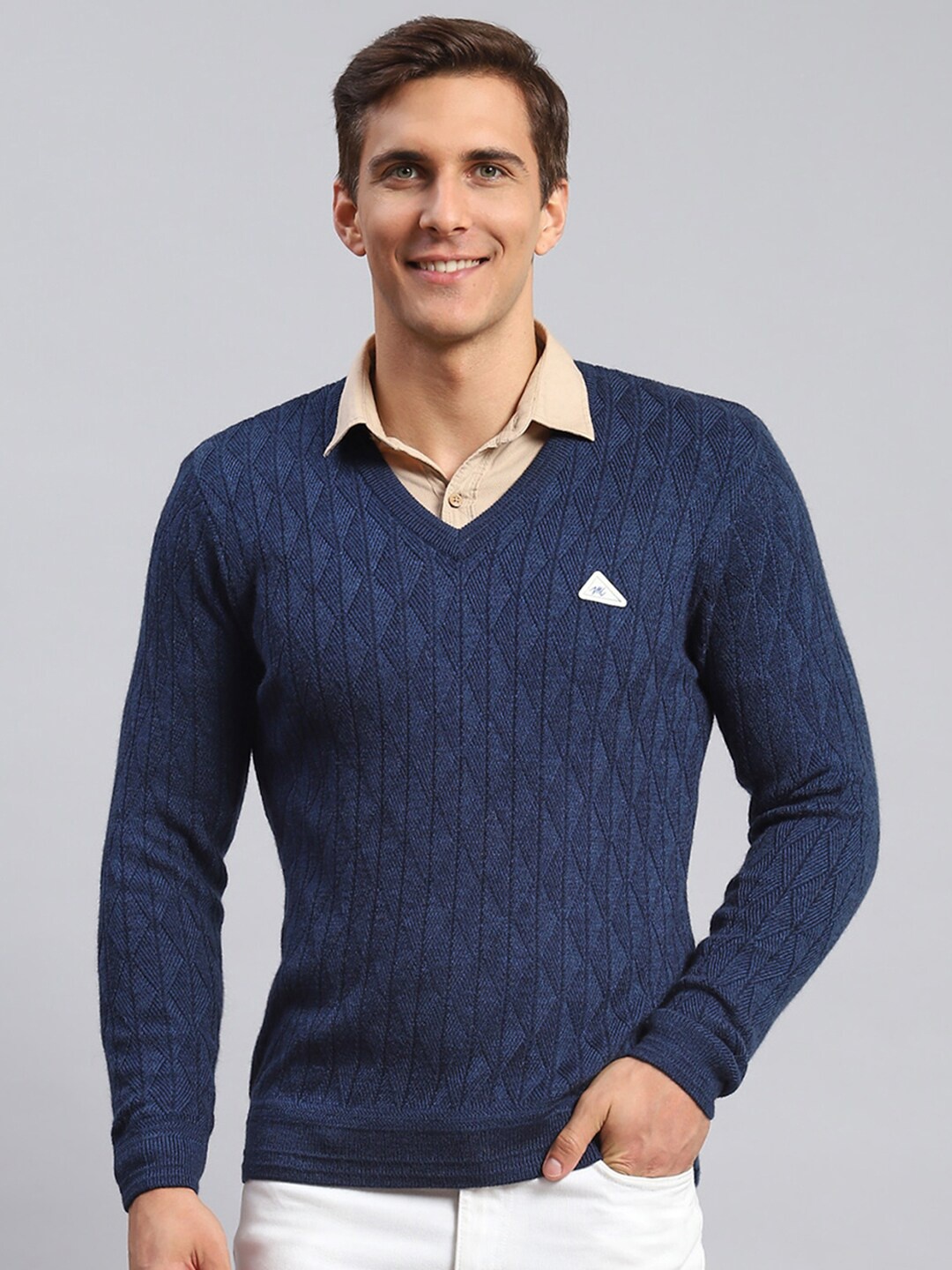 

Monte Carlo V- Neck Cable Knit Ribbed Pullover, Navy blue