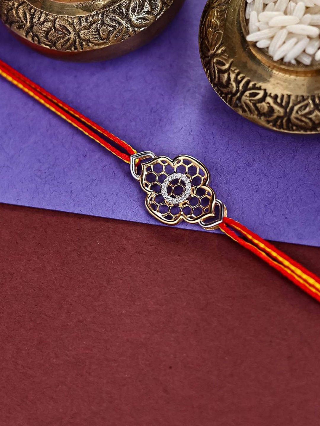 

KUBERBOX 18KT Gold Diamond-Studded Rakhi Cum Pendent- 1.73 gm