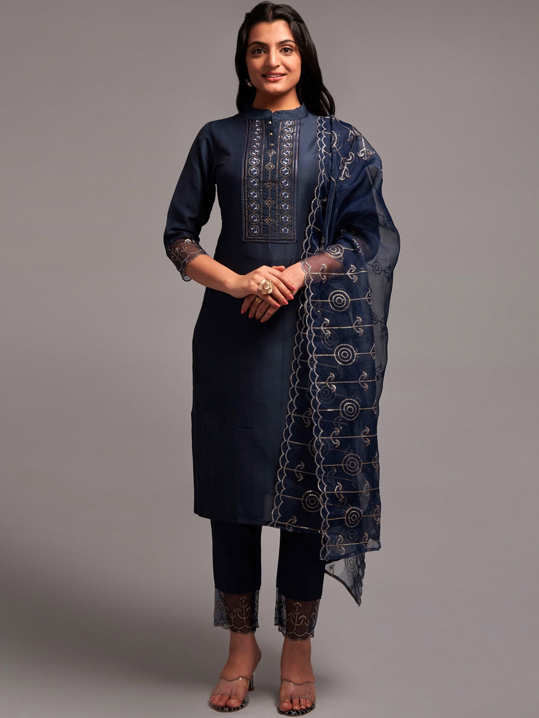 

JAPNAAM Ethnic Motifs Yoke Design Regular Thread Work Kurta With Trousers & Dupatta, Blue