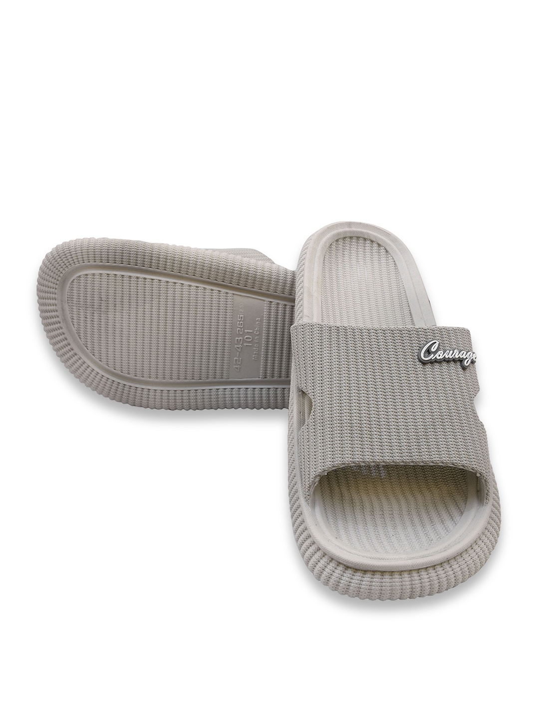 

CASSIEY Men Self Design Rubber Sliders, Cream