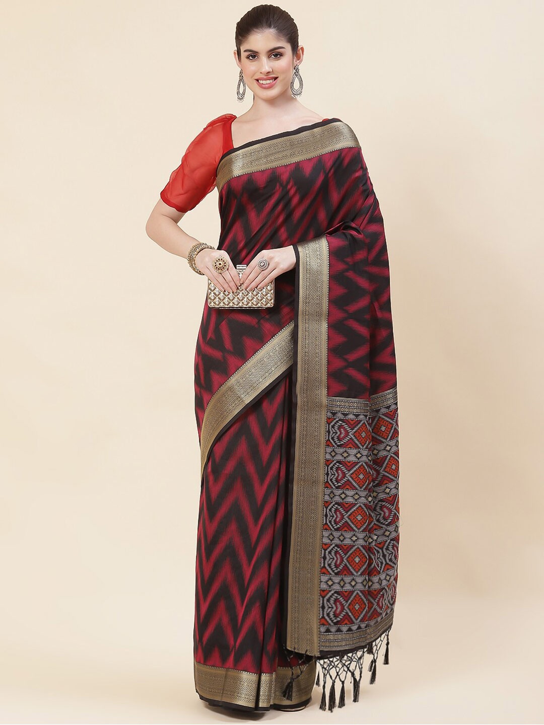 

Meena Bazaar Zari Art Silk Saree, Black