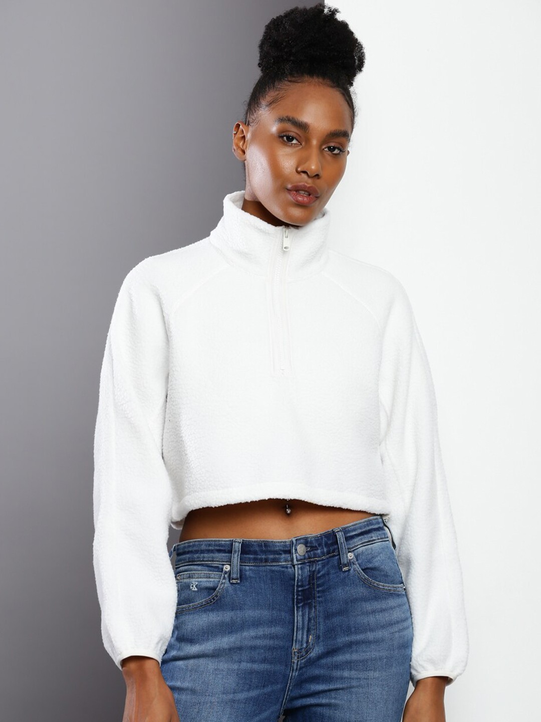 

Calvin Klein Jeans Mock Collar Crop Pullover Sweatshirt, White