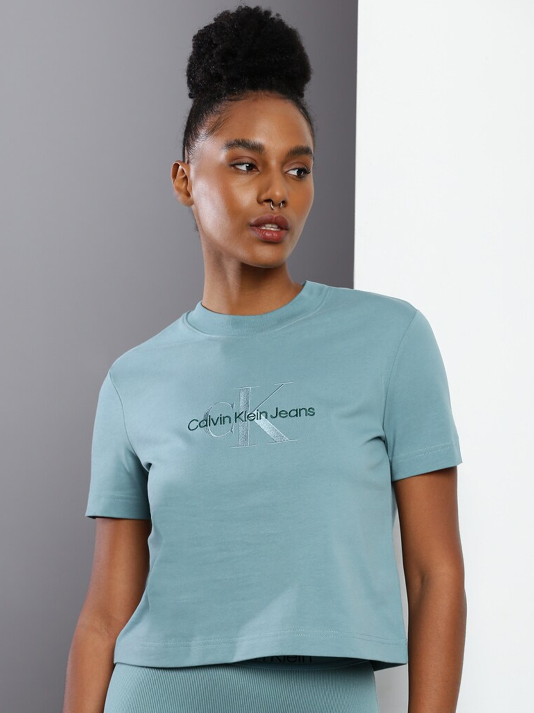 

Calvin Klein Jeans Typography Printed Pure Cotton Crop T-Shirt, Green