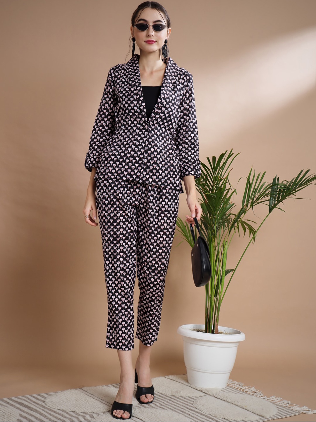 

DressBerry Black Printed Pure Cotton Notched Lapel Collar Coat With Trousers