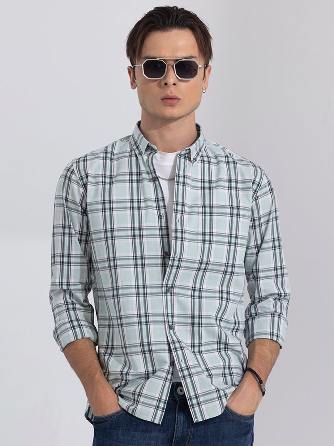 

Snitch Green Classic Slim Fit Tartan Checks Opaque Pure Cotton Casual Shirt