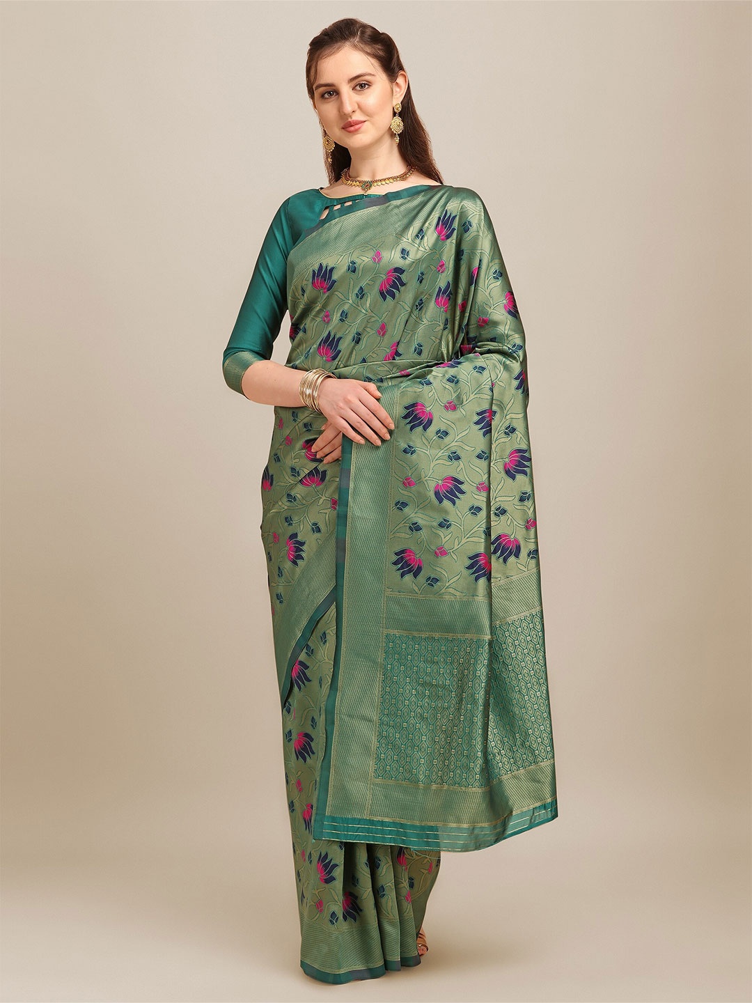 

Mitera Green & Gold-Toned Floral Woven Design Zari Silk Cotton Banarasi Saree