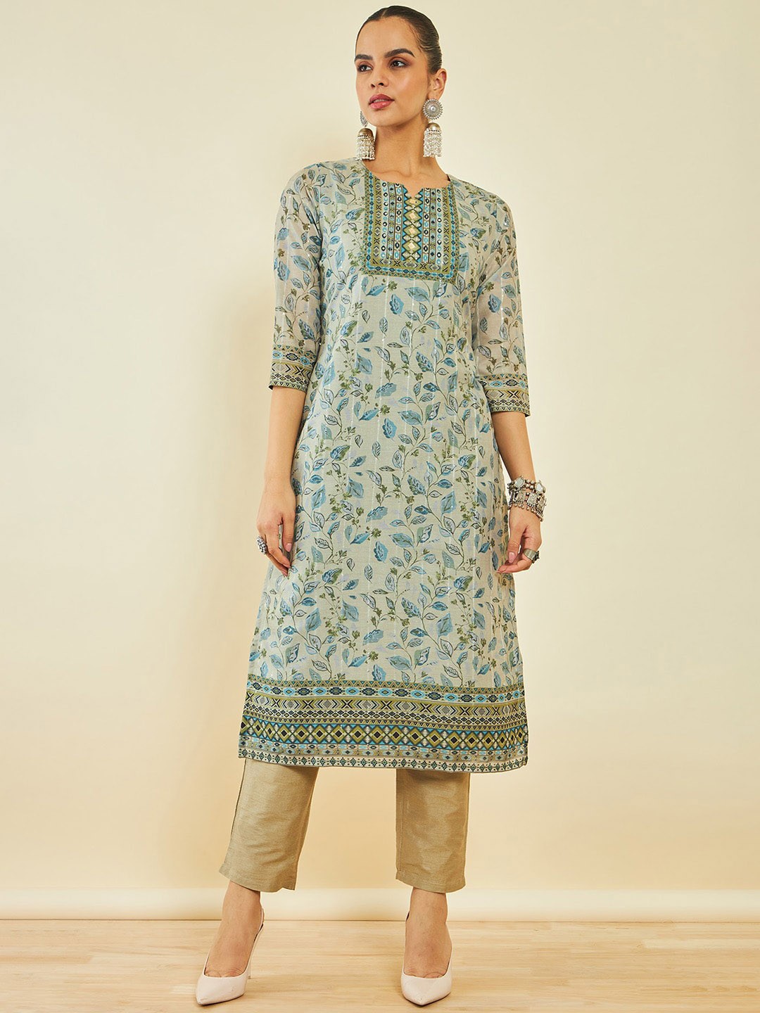 

Soch Floral Printed Regular Kurta With Trousers & Dupatta, Green