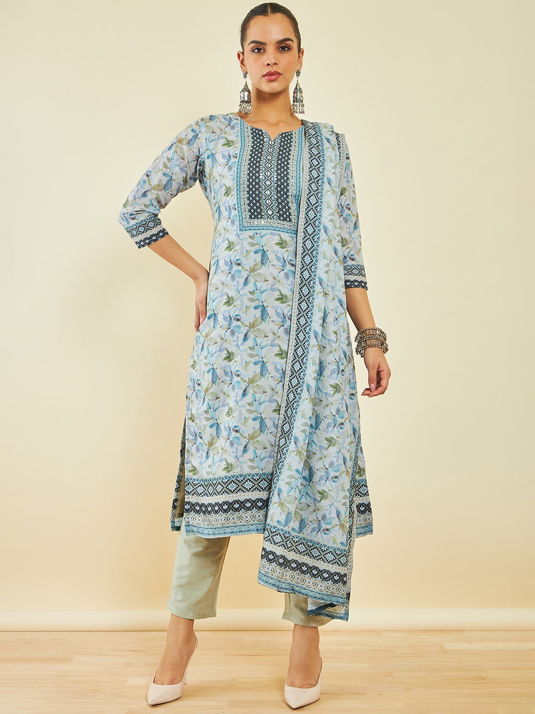 

Soch Floral Printed Round Neck Kurta with Trousers & Dupatta, Grey