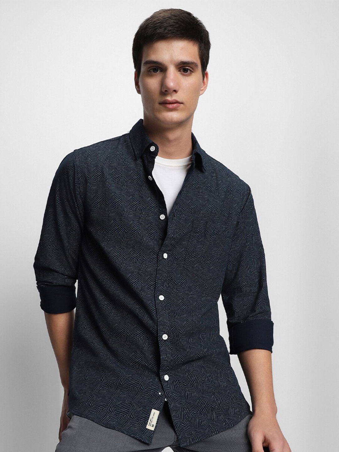 

Dennis Lingo Comfort Slim Fit Abstract Printed Pure Cotton Casual Shirt, Navy blue