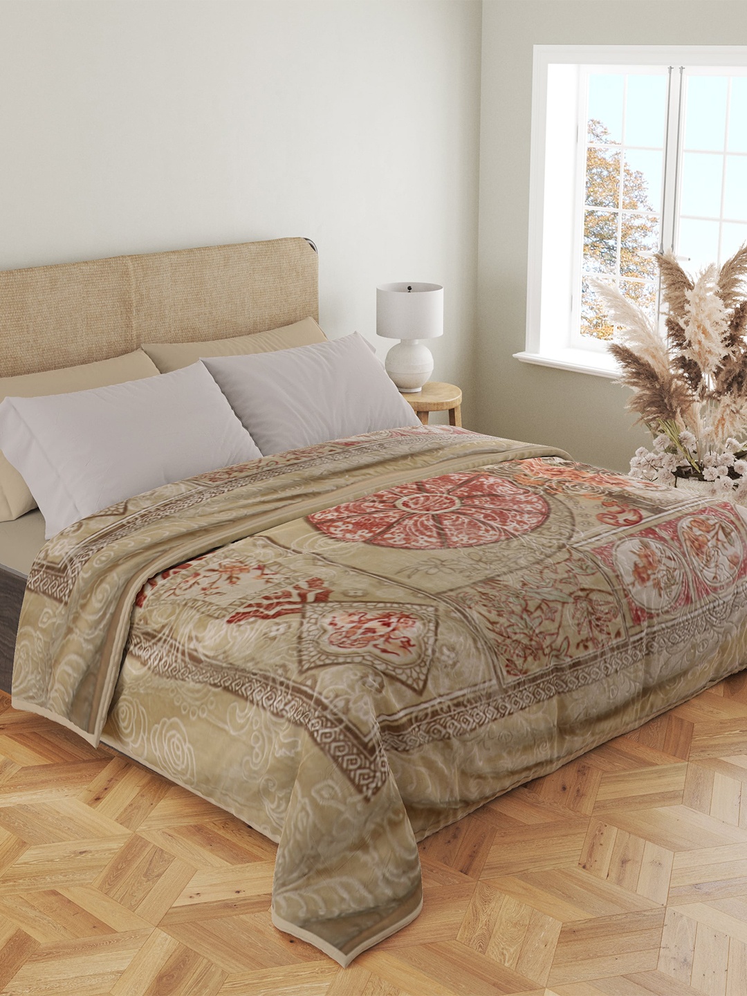 

Nivasam Cream-Coloured Floral Mink Heavy Winter Double Bed Blanket
