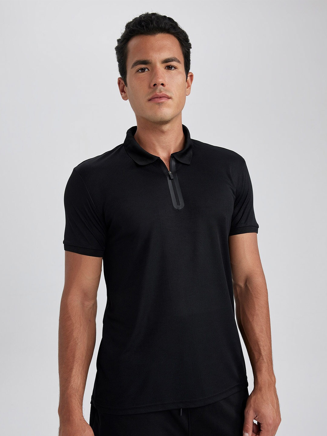 

DeFacto Mandarin Collar T-shirt, Na