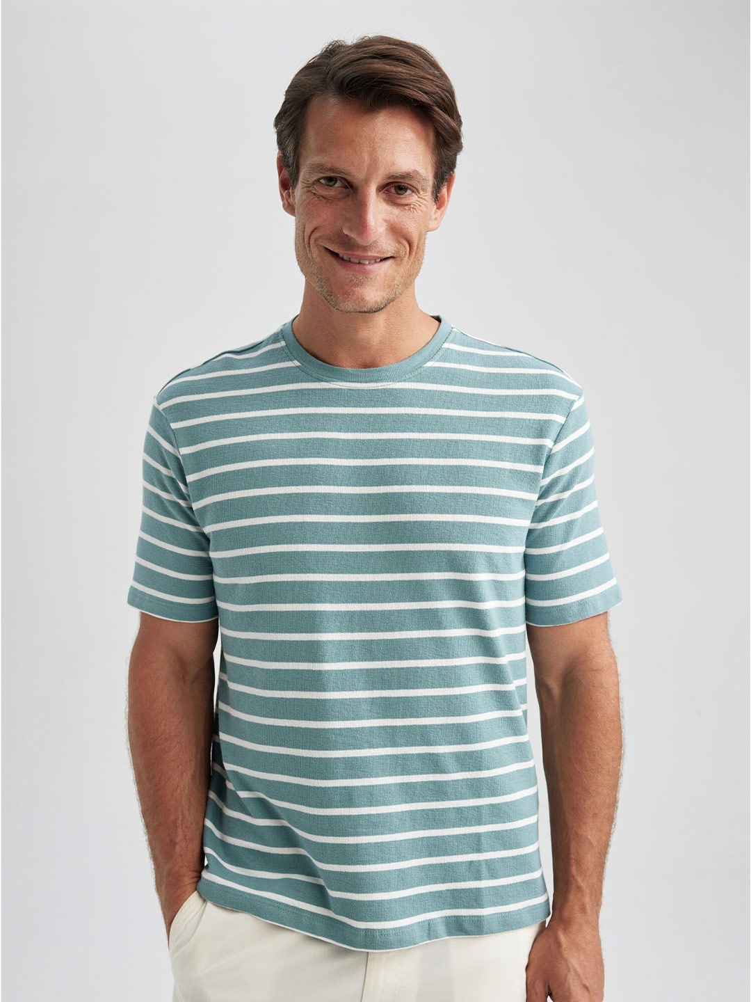 

DeFacto Striped Round Neck Short Sleeves T-shirt, Green