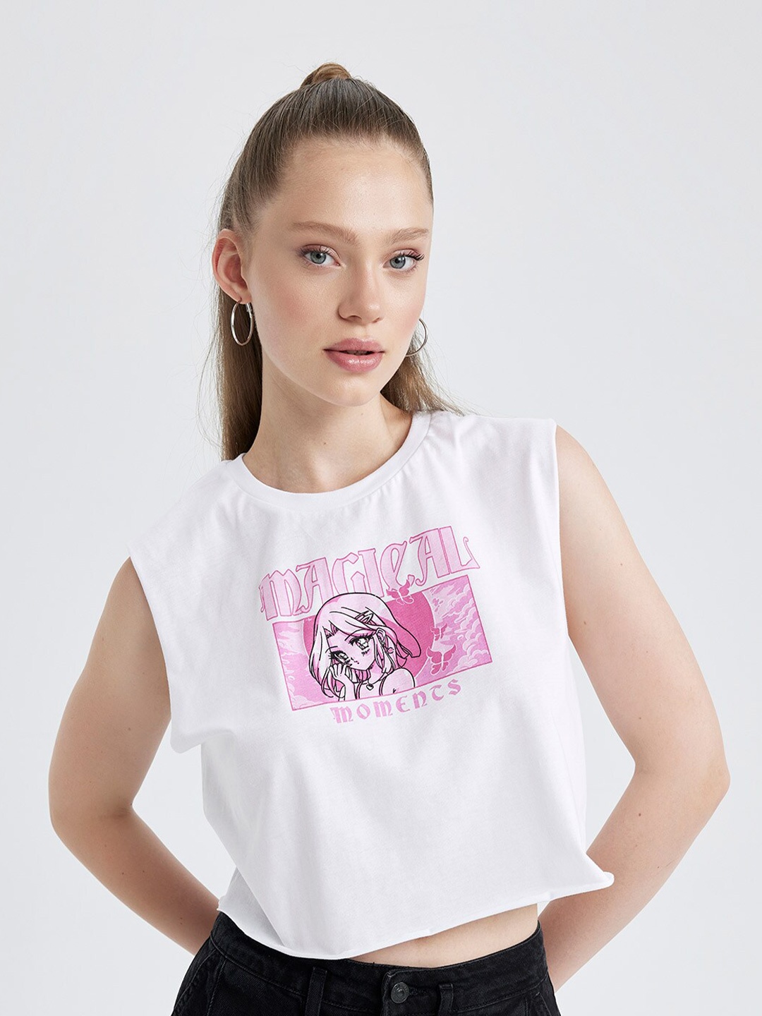 

DeFacto Graphic Printed Sleeveless Pure Cotton Crop Top, White