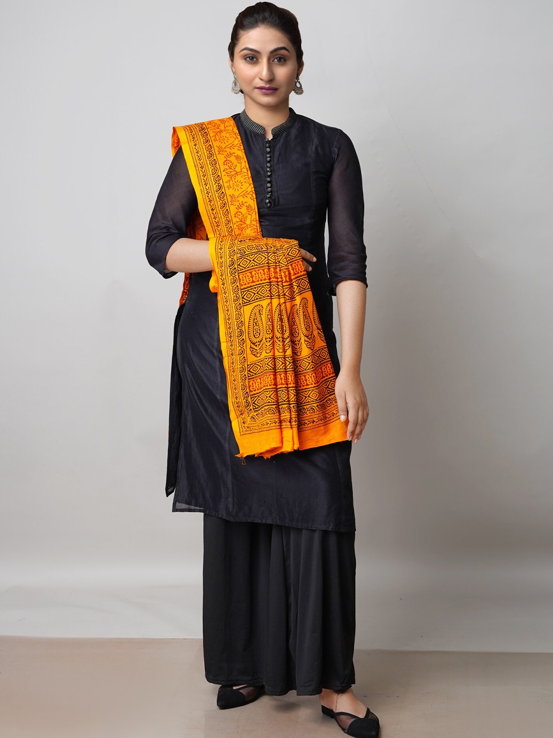 

Unnati Silks Ethnic Motifs Printed Pure Cotton Dupatta, Orange