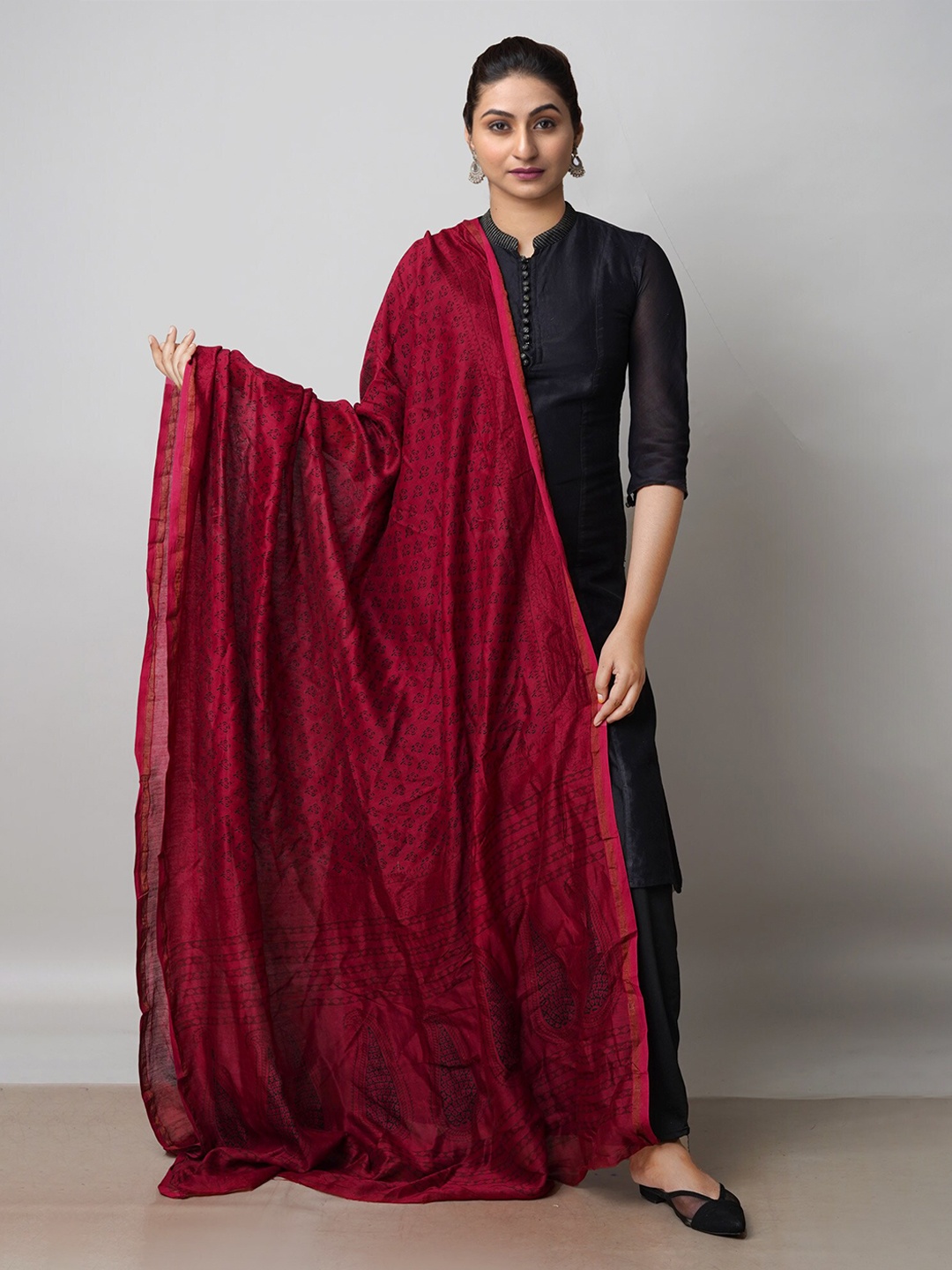 

Unnati Silks Ethnic Motifs Printed Pure Cotton Dupatta, Maroon