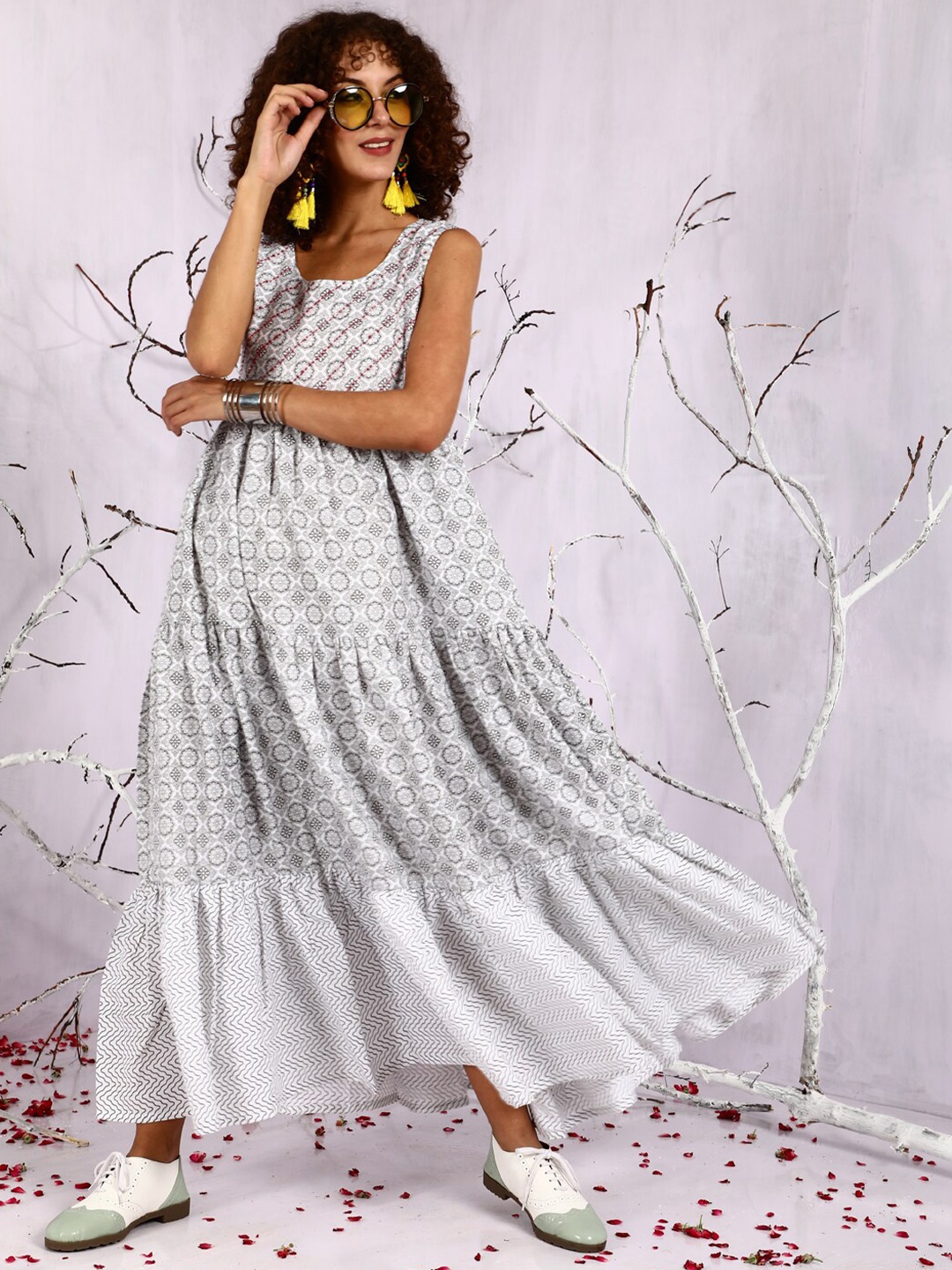 

AKS Floral Printed Tiered Maxi Dress, White