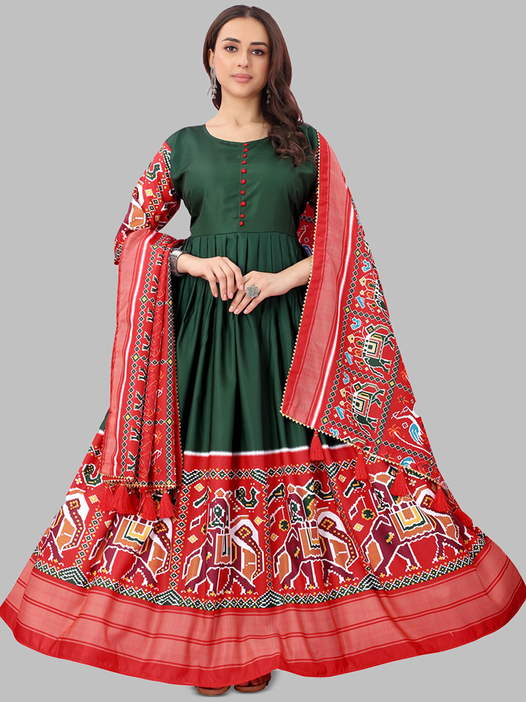 

N N ENTERPRISE Women Ethnic Motifs Printed Pleated Gown Dress with Dupatta, Green