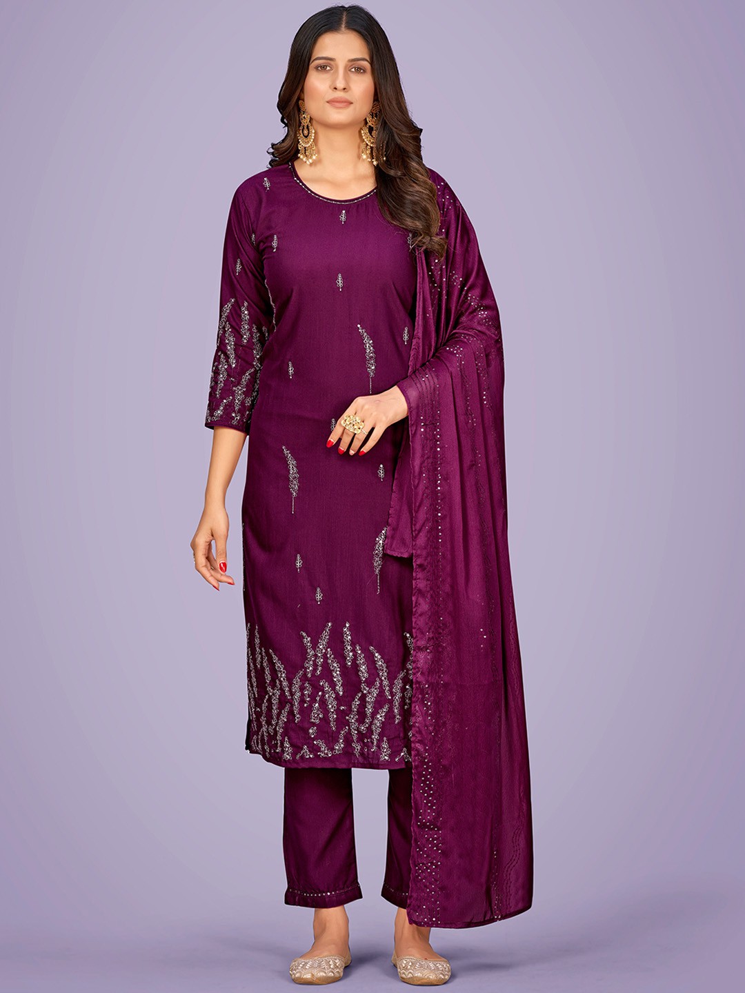 

Navlik Ethnic Motifs Embroidered Sequinned Kurta With Trousers & Dupatta, Purple