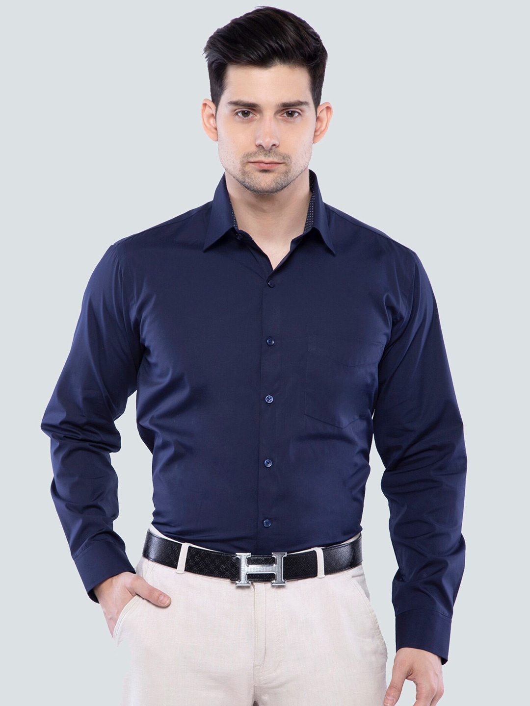 

ASCIIBLUES Spread Collar Cotton Slim Fit Formal shirt, Navy blue