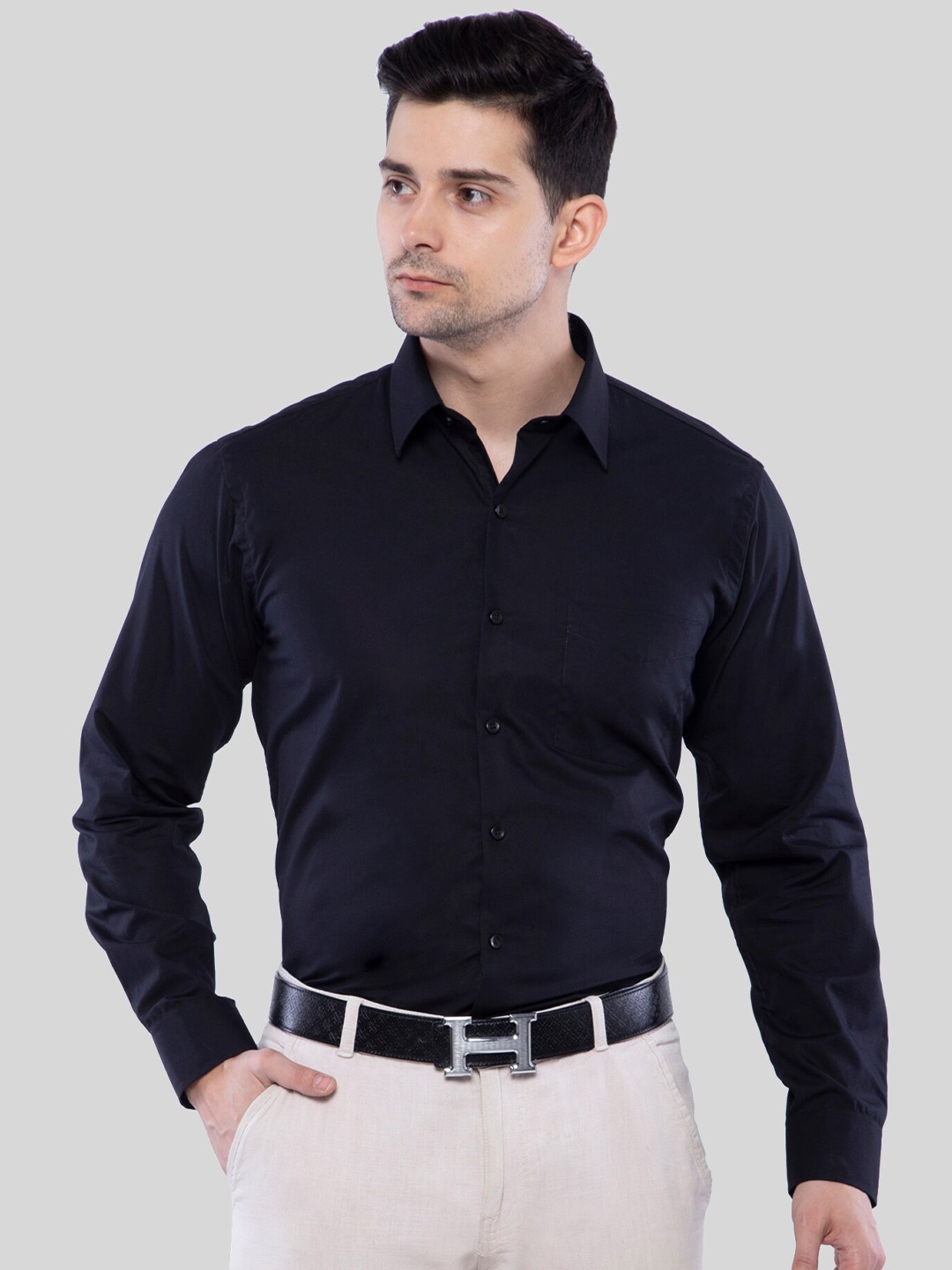 

ASCIIBLUES Opaque Cotton Slim Fit Formal shirt, Black