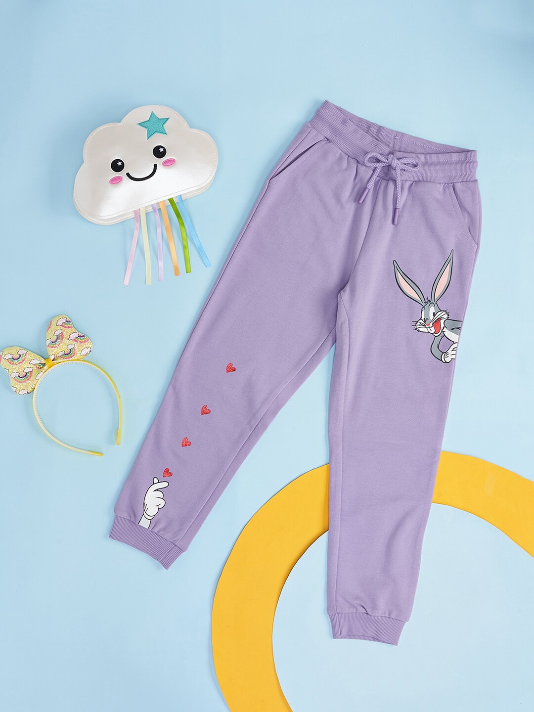 

Pantaloons Junior Girls Bugs Bunny Printed Cotton Joggers, Lavender